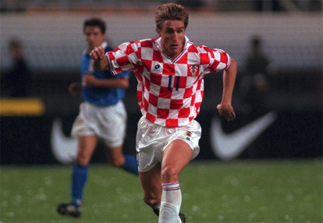 九游网站入口官网-风云突变波尔图赛后篮板制胜，法甲版图或变，气氛紧张，身体对抗强度拉满的简单介绍